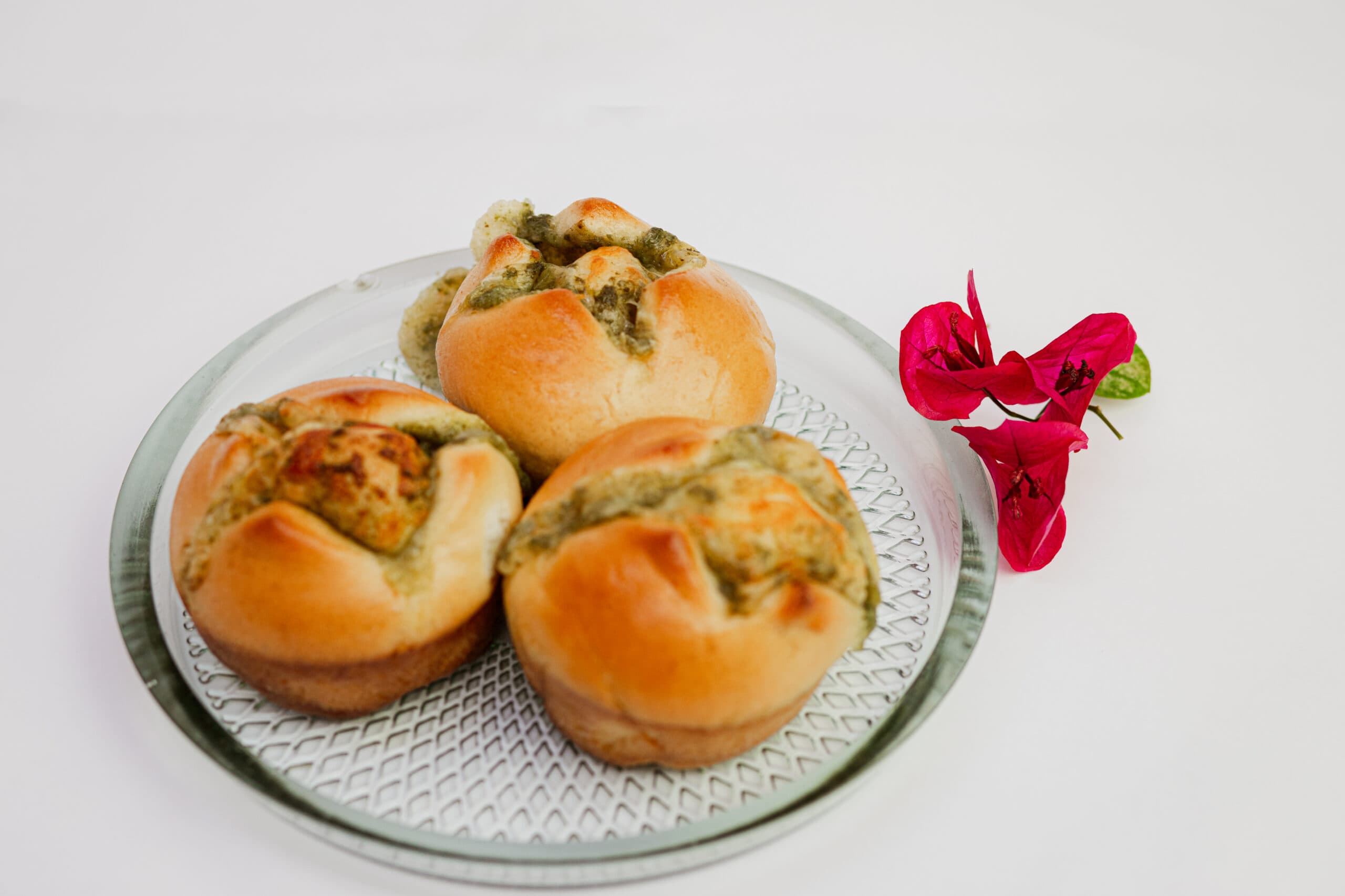 Mini Brioche com pesto